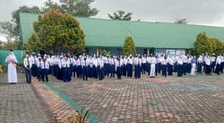 Semangat Hari Pahlawan di SMP N 2 Meral Barat Karimun